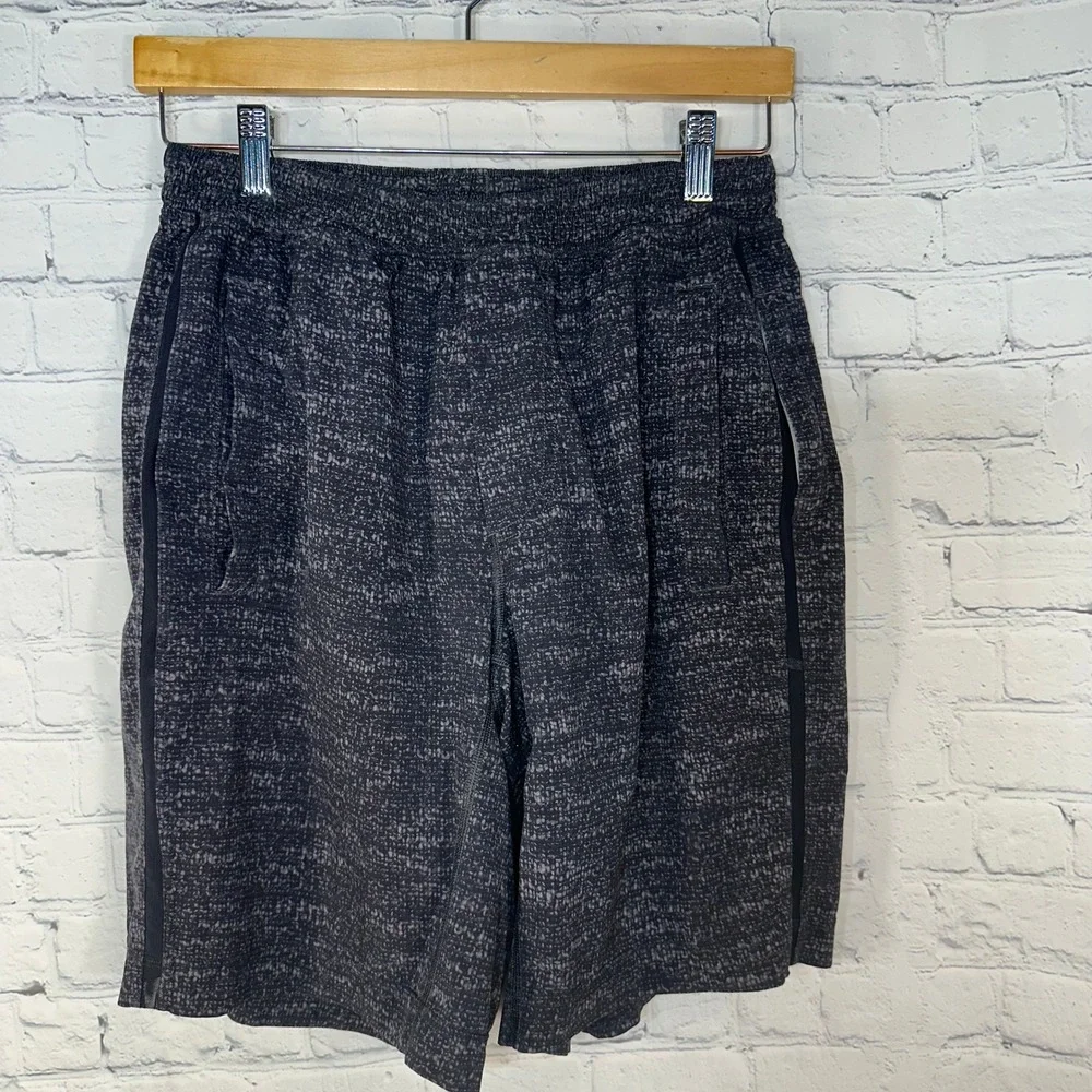 Lululemon Mens Black Grey Space Dye Athletic Shorts with Liner Size S Small